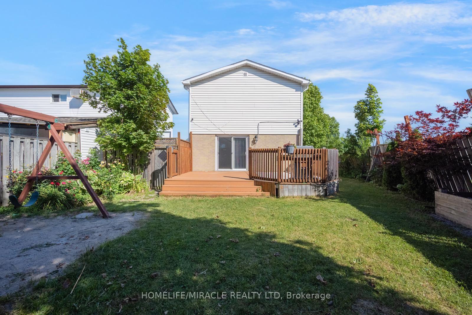 Photo 20 of 46 Jackman Drive, Brampton, Northgate — HOMEH