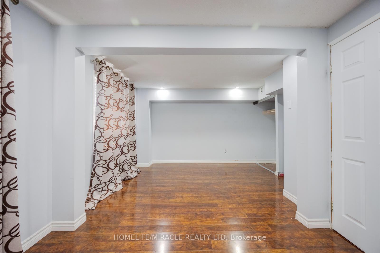 Photo 28 of 46 Jackman Drive, Brampton, Northgate — HOMEH
