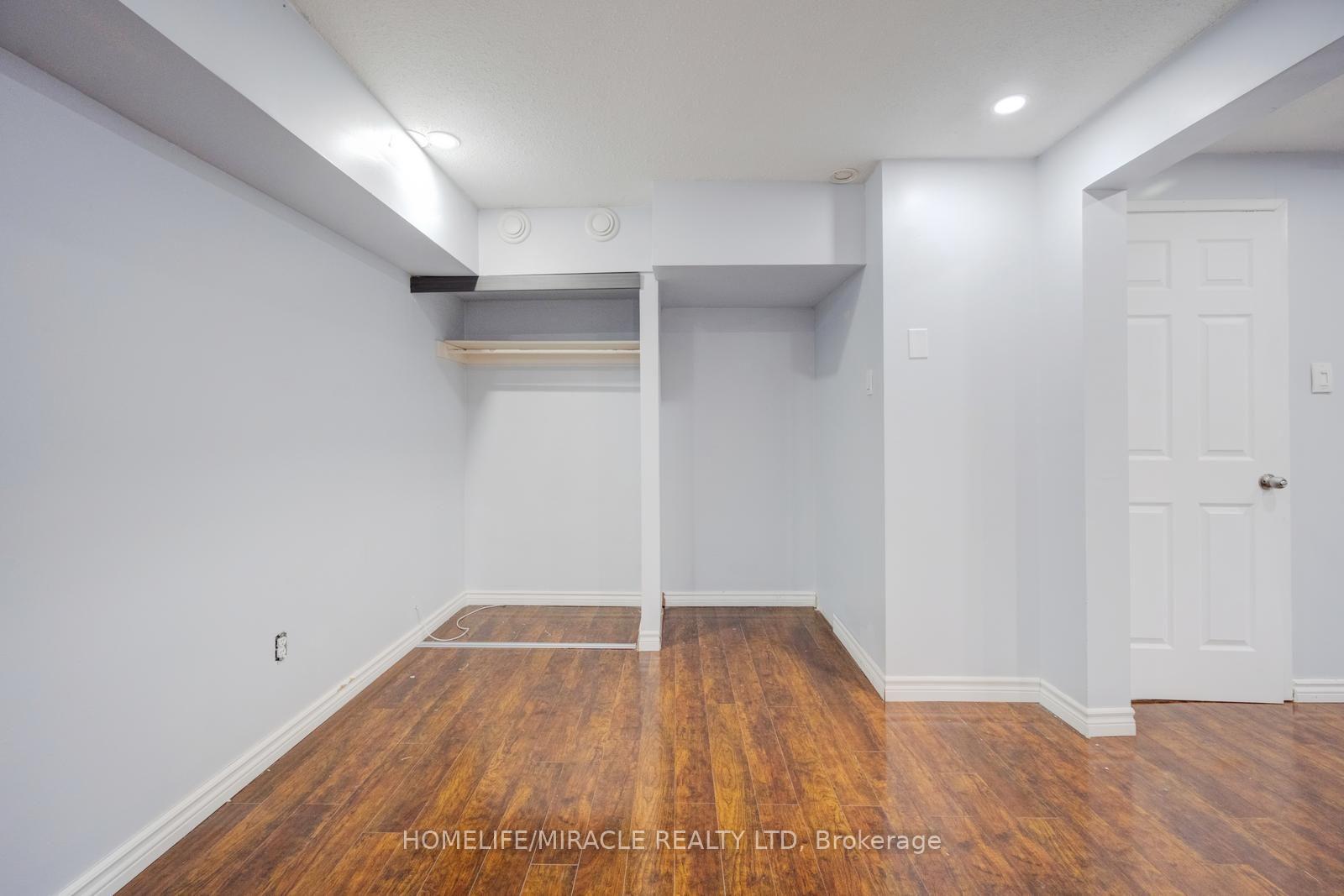 Photo 30 of 46 Jackman Drive, Brampton, Northgate — HOMEH