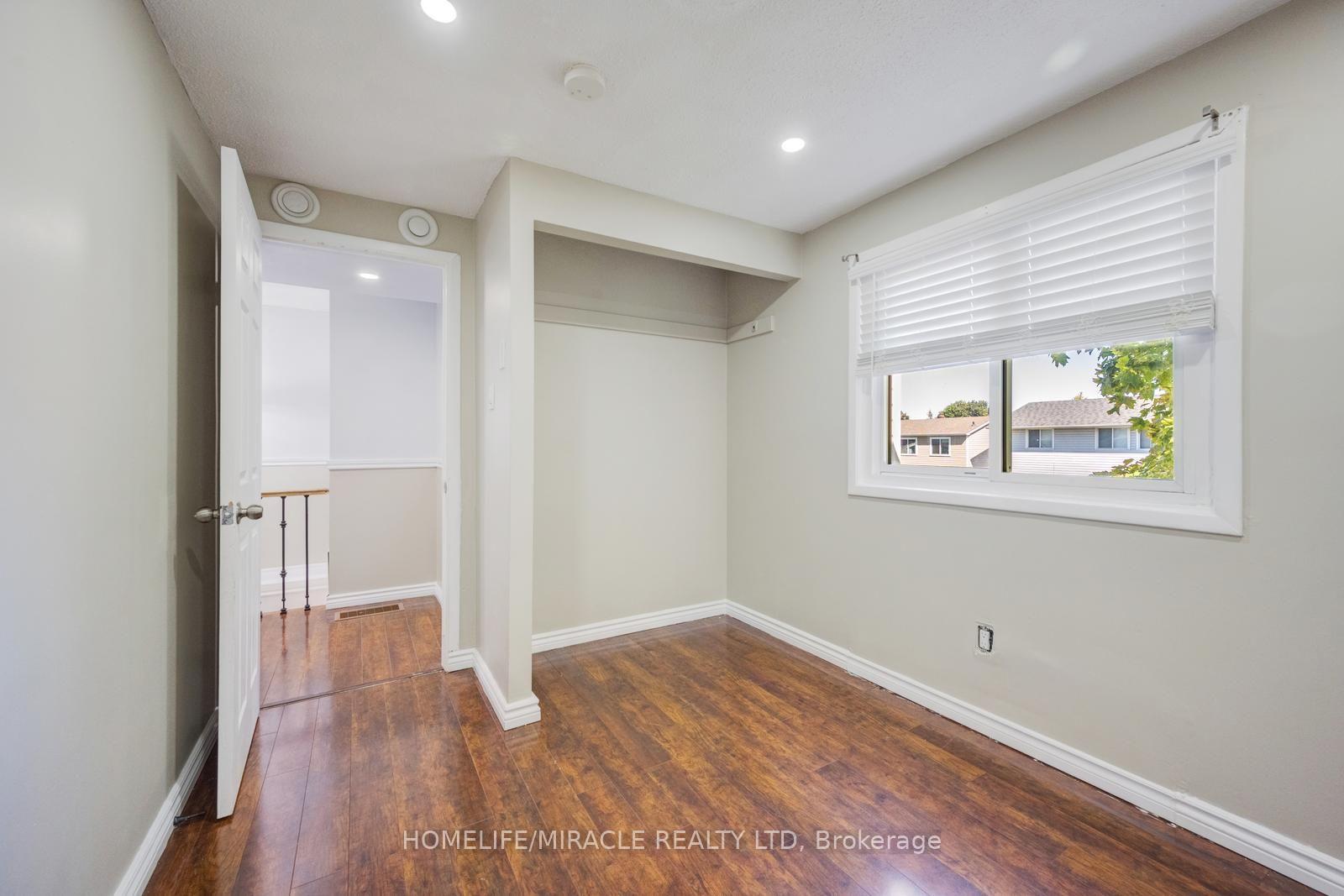 Photo 36 of 46 Jackman Drive, Brampton, Northgate — HOMEH