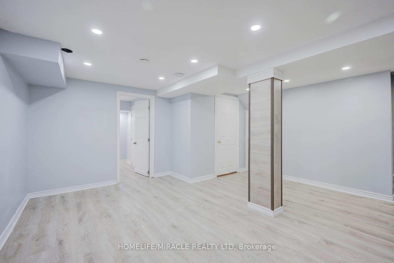Photo 41 of 46 Jackman Drive, Brampton, Northgate — HOMEH
