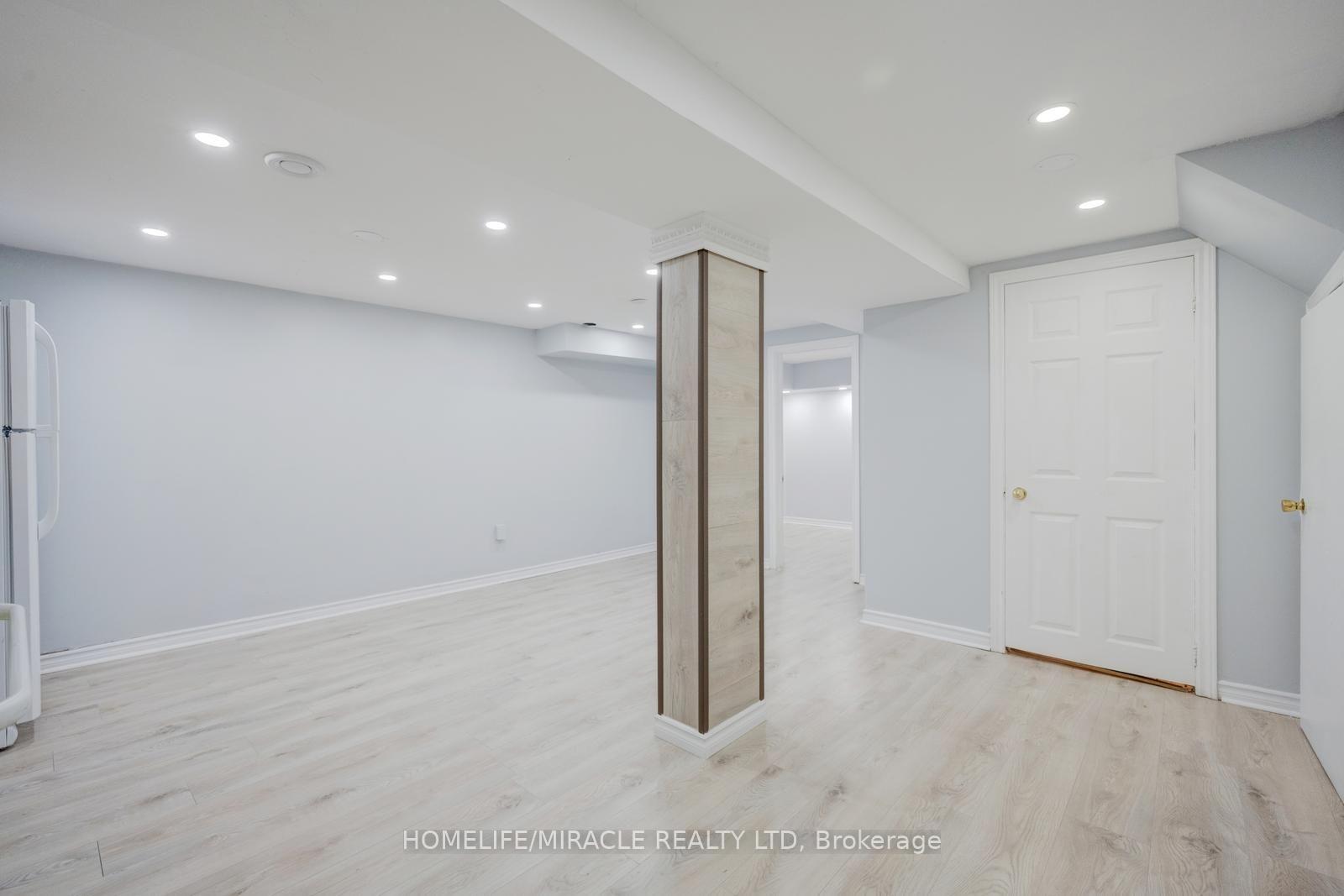 Photo 42 of 46 Jackman Drive, Brampton, Northgate — HOMEH