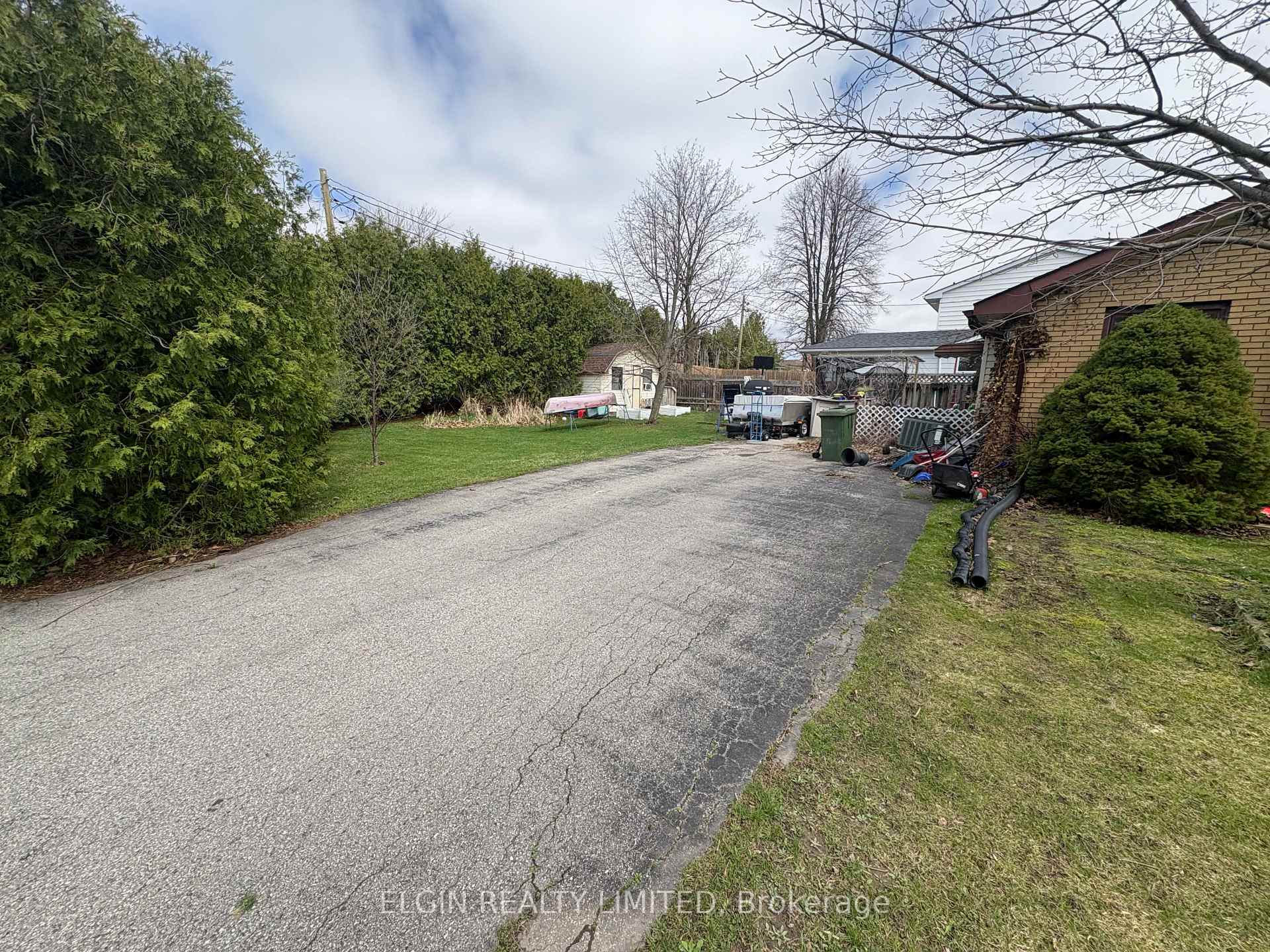 Photo 10 of 14 Glanworth Avenue, St. Thomas — HOMEH
