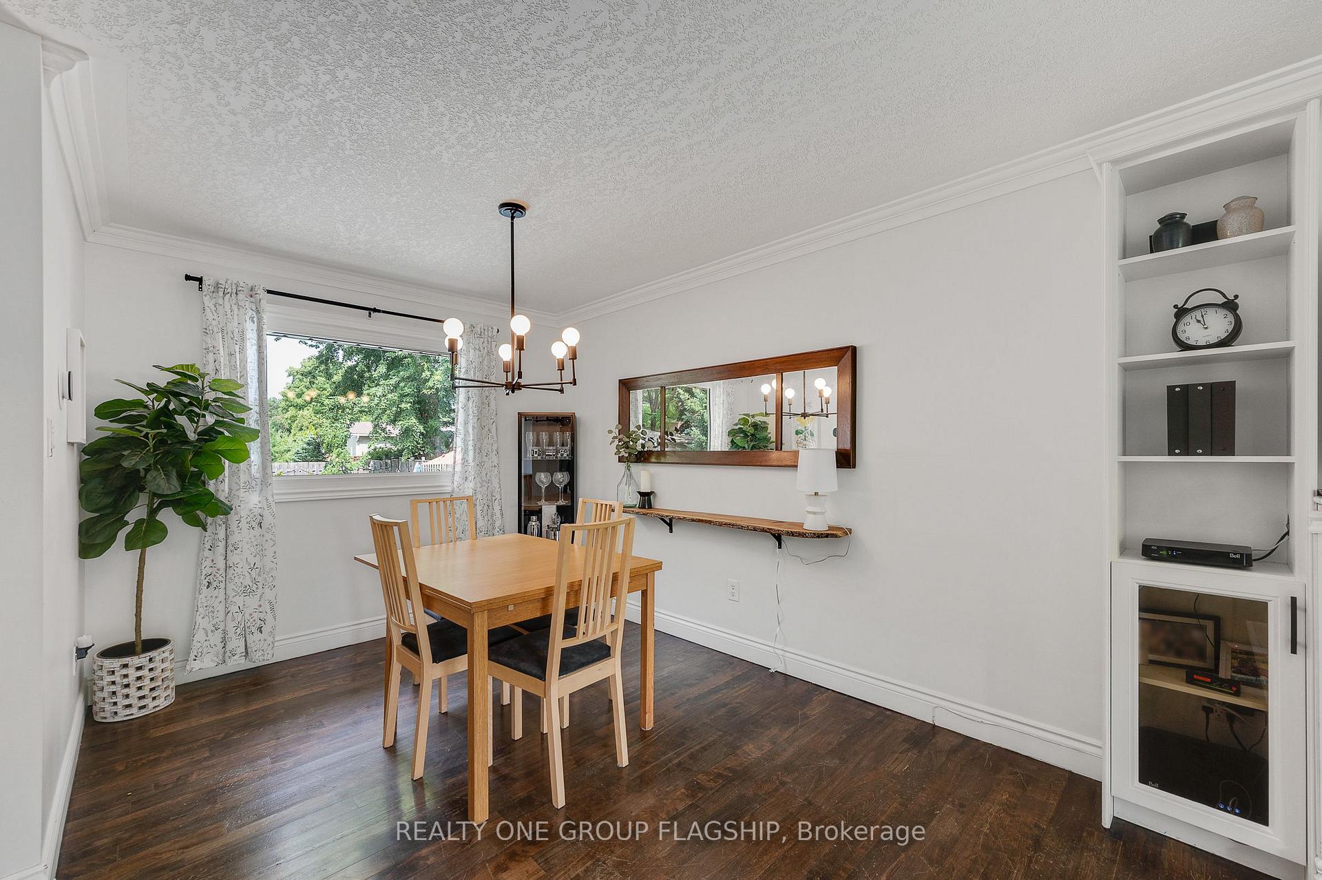 Photo 9 of 118 Princeton Drive, Hamilton, Sherwood — HOMEH