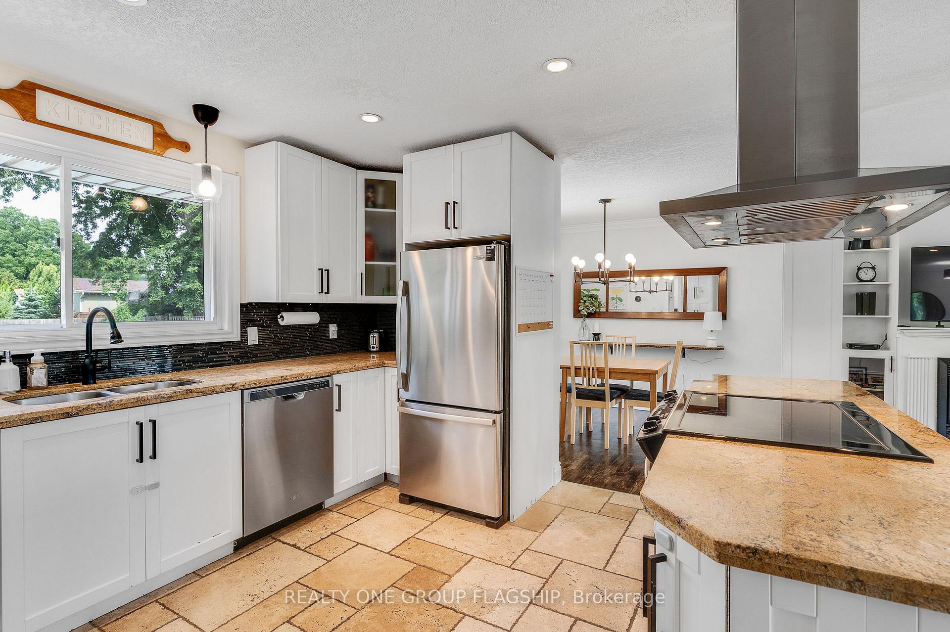 Photo 14 of 118 Princeton Drive, Hamilton, Sherwood — HOMEH
