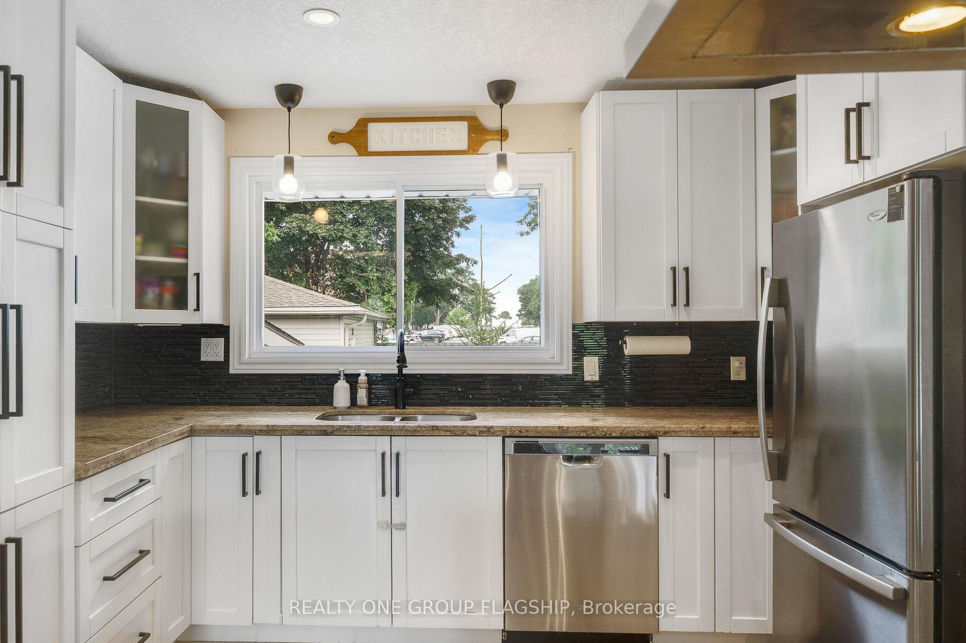 Photo 17 of 118 Princeton Drive, Hamilton, Sherwood — HOMEH