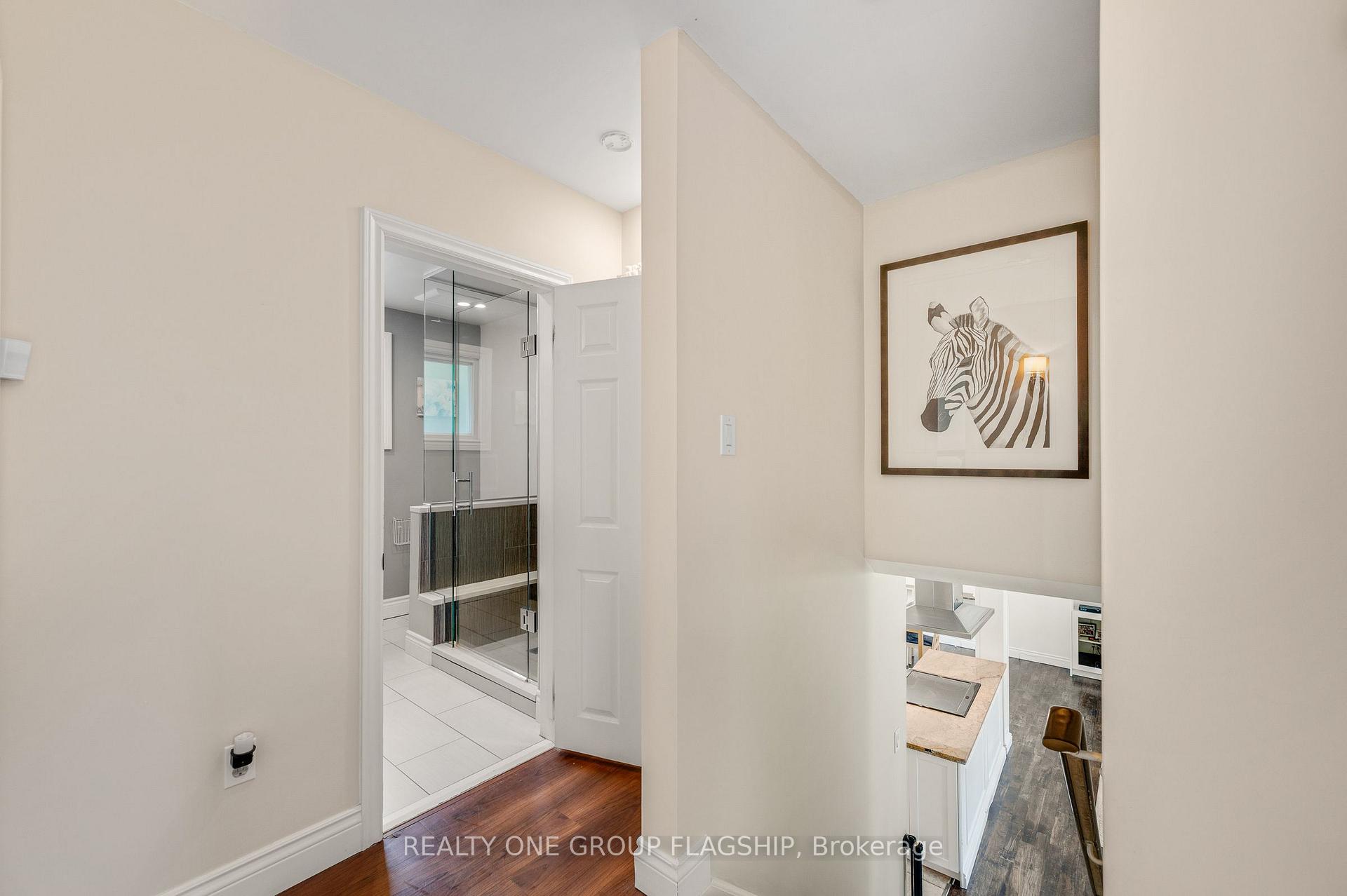 Photo 18 of 118 Princeton Drive, Hamilton, Sherwood — HOMEH