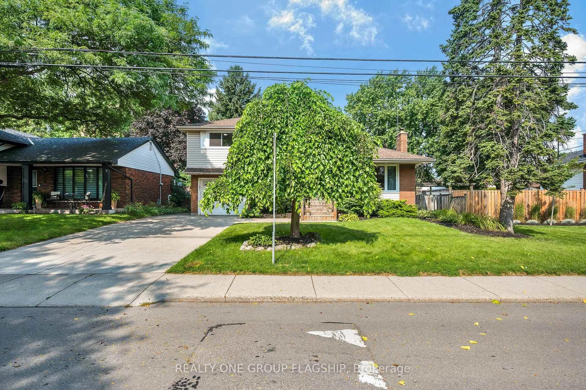 Photo 49 of 118 Princeton Drive, Hamilton, Sherwood — HOMEH