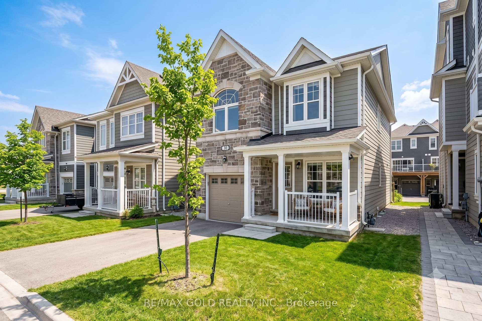 Photo 3 of 30 Hills Thistle Drive, Wasaga Beach — HOMEH