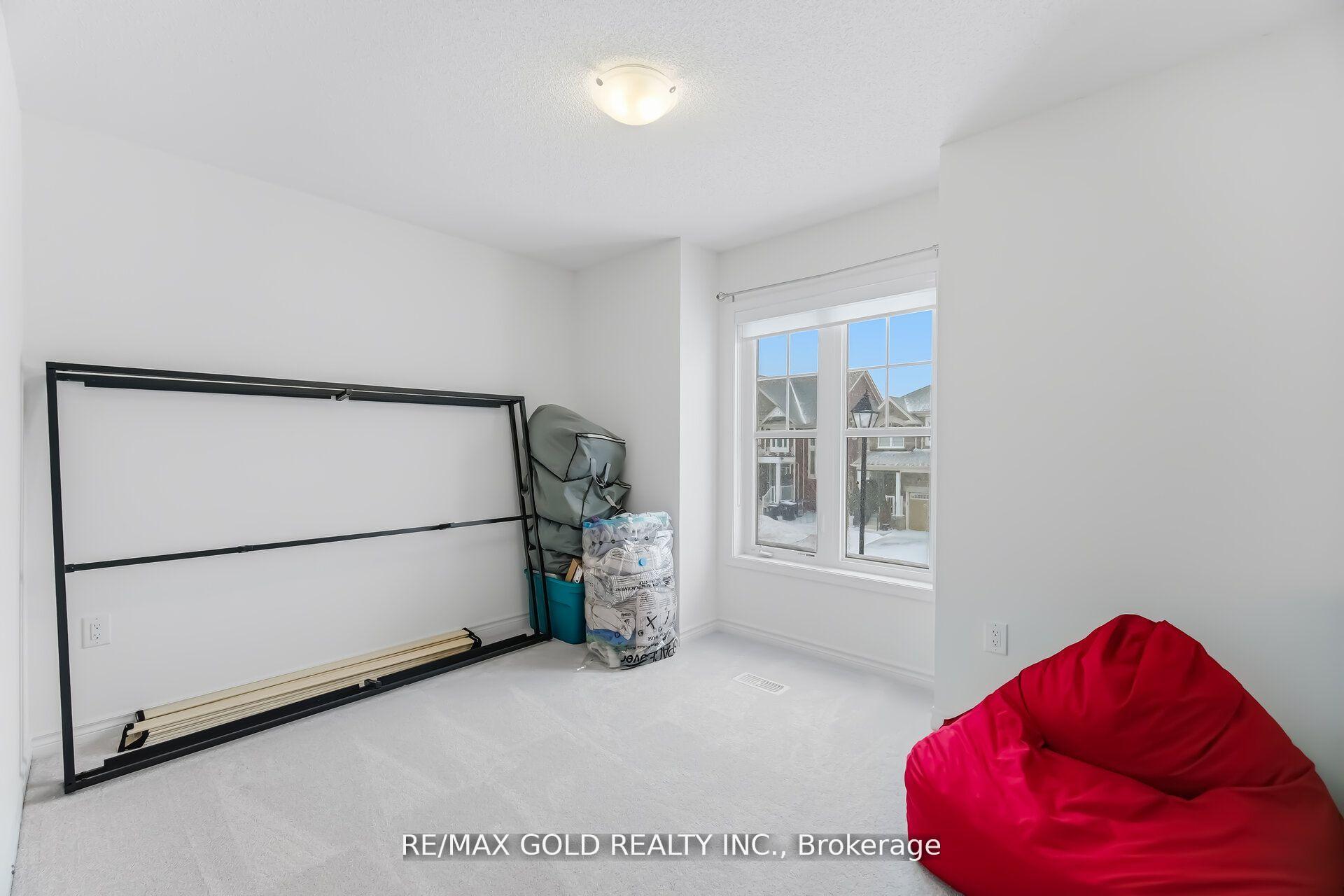 Photo 24 of 30 Hills Thistle Drive, Wasaga Beach — HOMEH