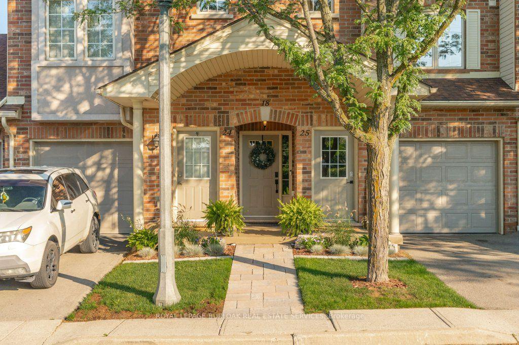 Photo 3 of Unit 25, 4045 Upper Middle Road, Burlington, Rose — HOMEH