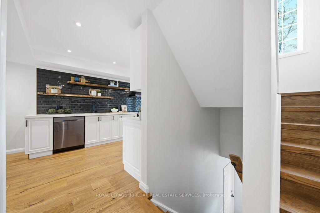 Photo 7 of Unit 25, 4045 Upper Middle Road, Burlington, Rose — HOMEH