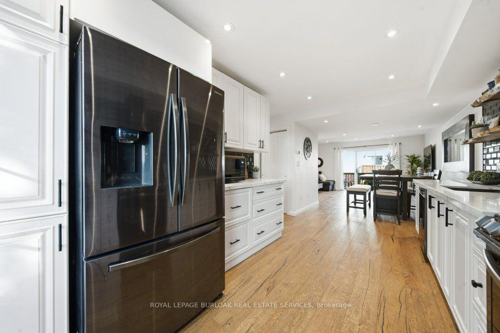 Photo 12 of Unit 25, 4045 Upper Middle Road, Burlington, Rose — HOMEH