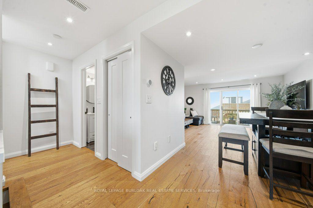 Photo 21 of Unit 25, 4045 Upper Middle Road, Burlington, Rose — HOMEH