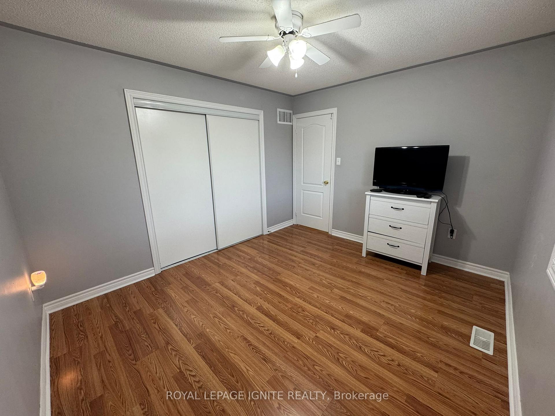 Photo 38 of 90 Sir Jacobs Crescent, Brampton, Fletcher's Meadow — HOMEH