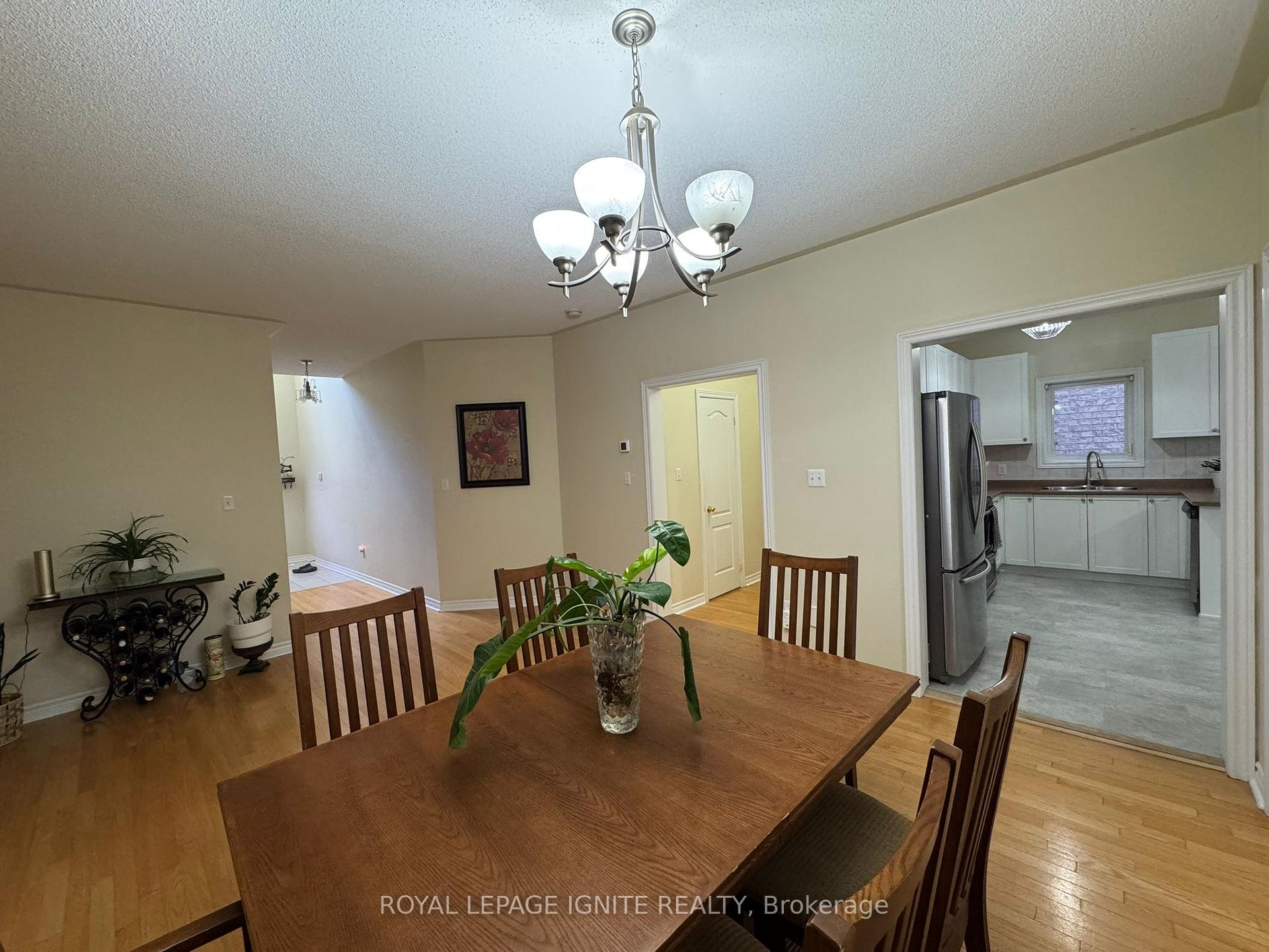 Photo 81 of 90 Sir Jacobs Crescent, Brampton, Fletcher's Meadow — HOMEH