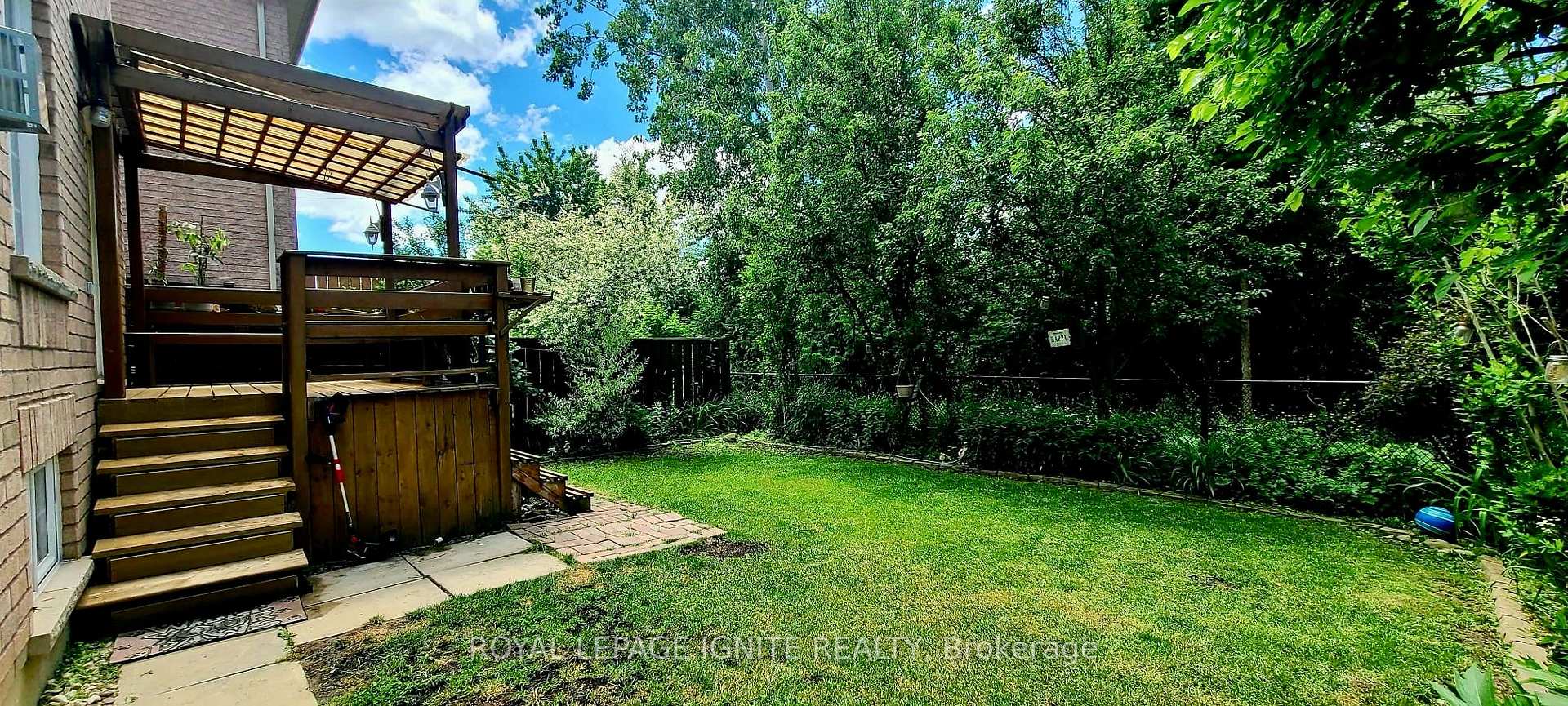 Photo 91 of 90 Sir Jacobs Crescent, Brampton, Fletcher's Meadow — HOMEH