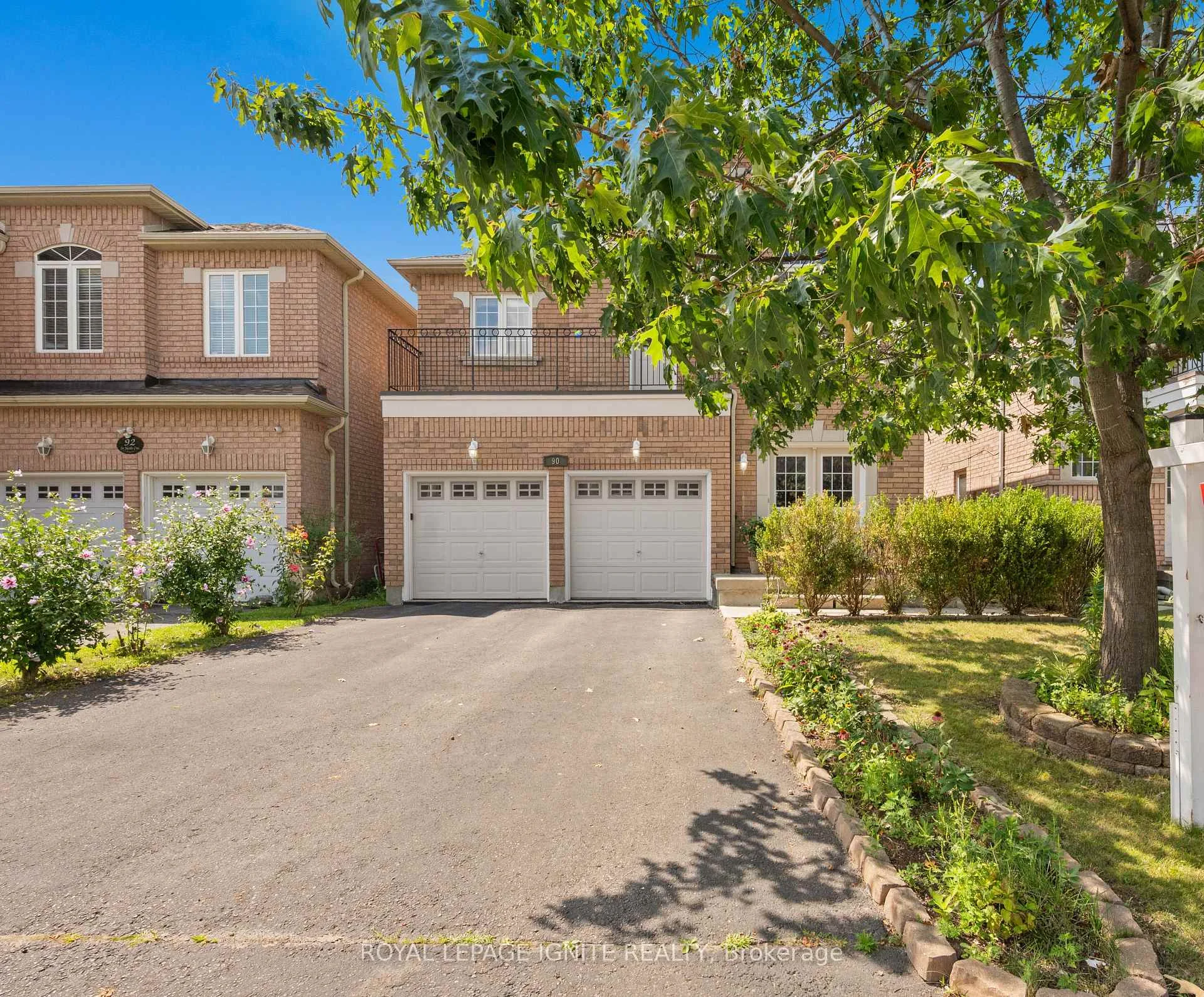 Photo 7 of 90 Sir Jacobs Crescent, Brampton, Fletcher's Meadow — HOMEH