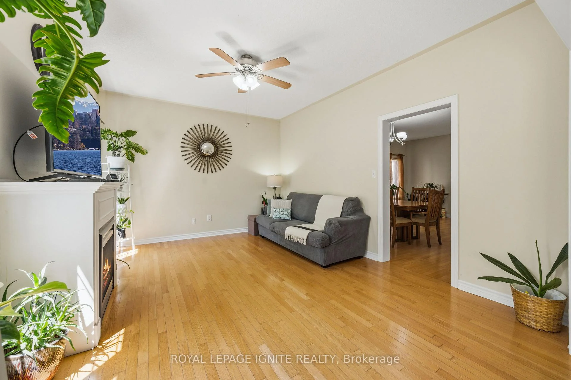 Photo 23 of 90 Sir Jacobs Crescent, Brampton, Fletcher's Meadow — HOMEH