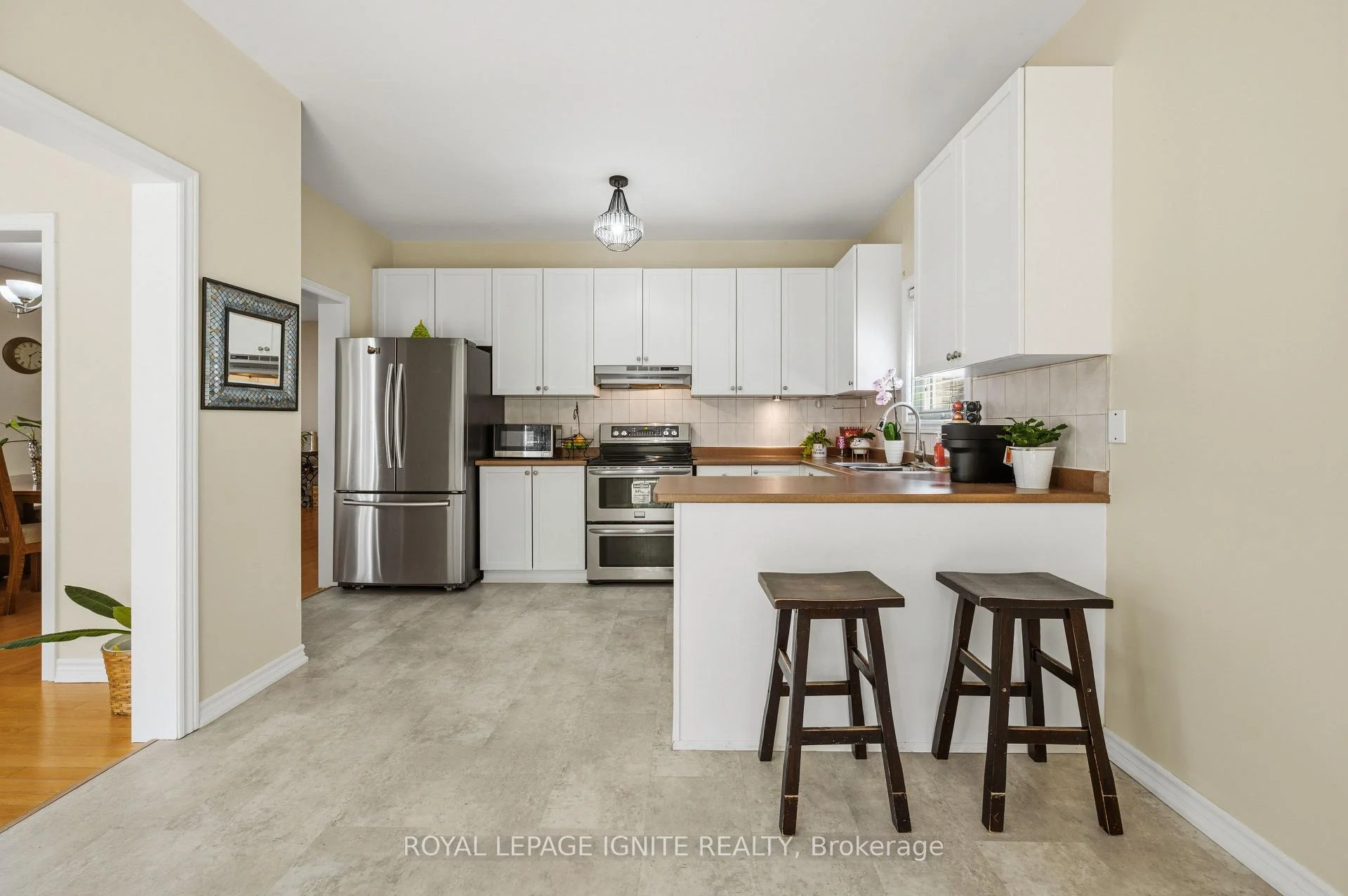 Photo 35 of 90 Sir Jacobs Crescent, Brampton, Fletcher's Meadow — HOMEH