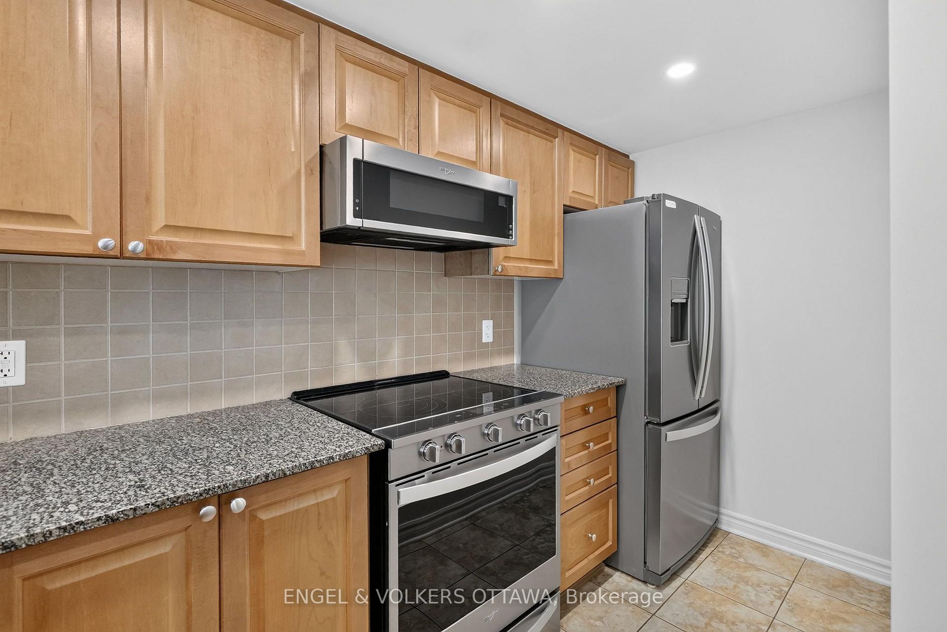Photo 8 of Unit 109, 250 Lett Street, Ottawa, West Centre Town — HOMEH