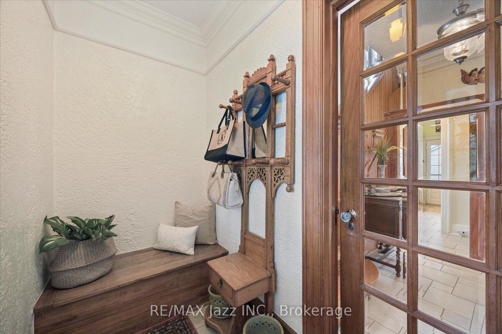 Photo 6 of 425 Masson Street, Oshawa, O'Neill — HOMEH
