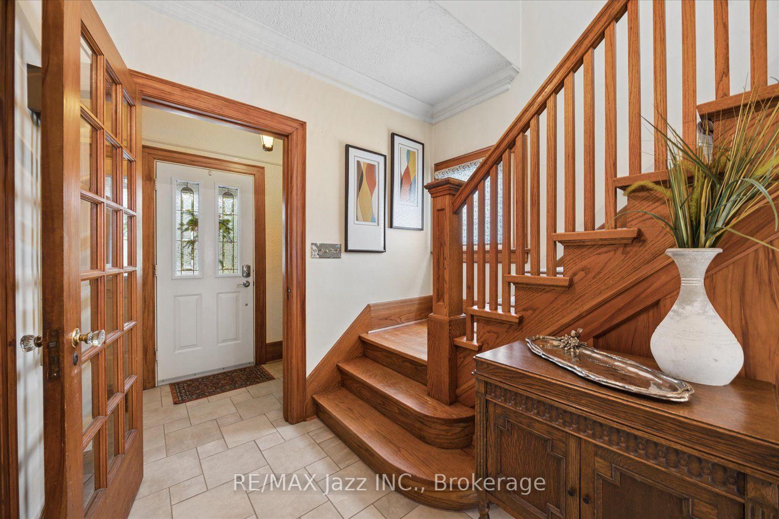 Photo 7 of 425 Masson Street, Oshawa, O'Neill — HOMEH