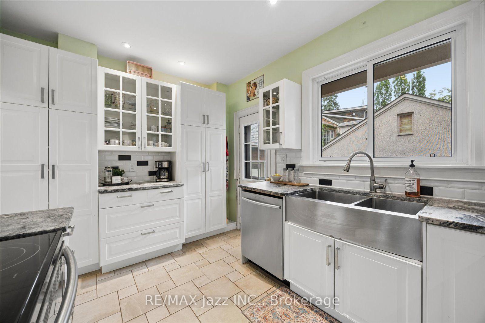 Photo 19 of 425 Masson Street, Oshawa, O'Neill — HOMEH