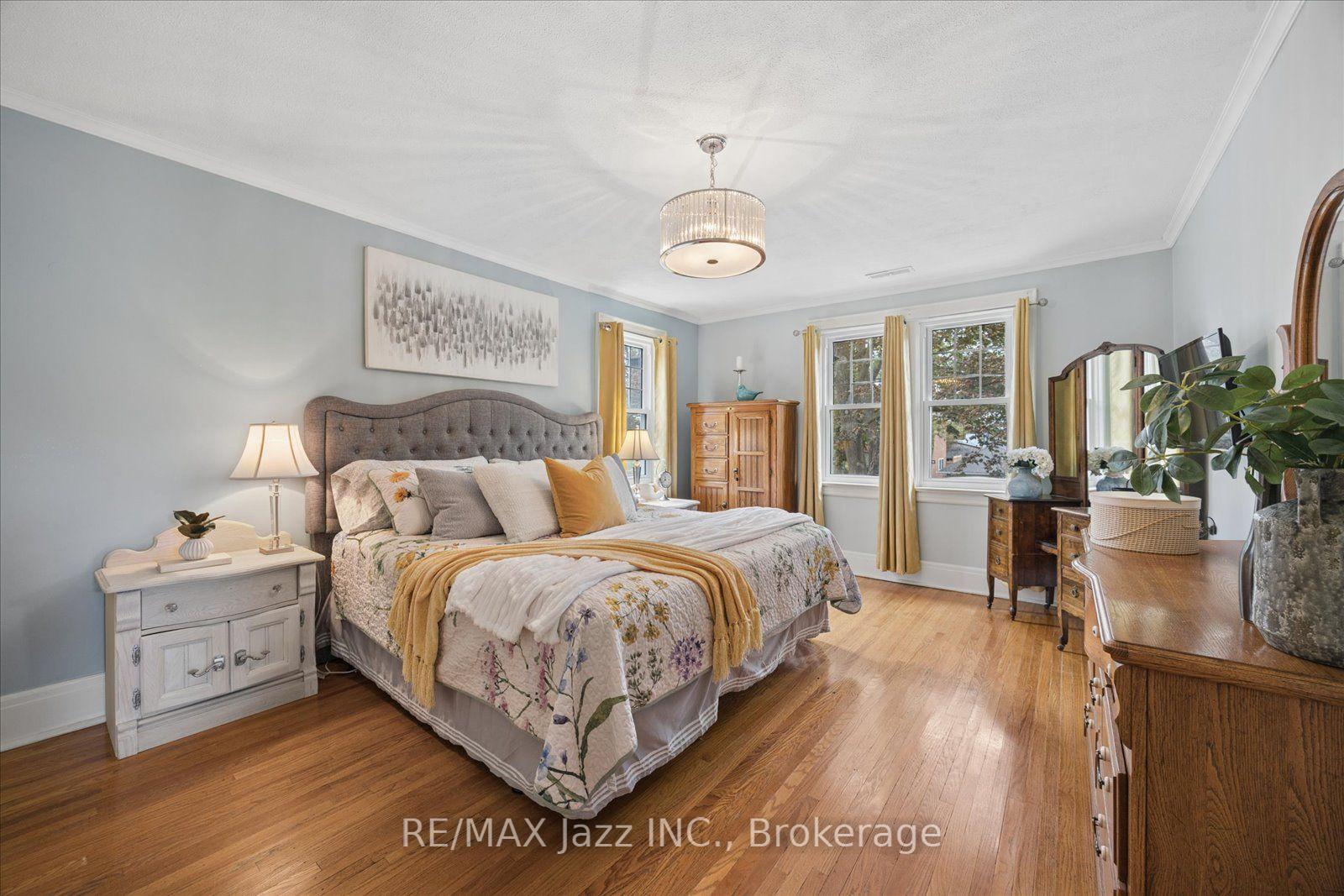 Photo 24 of 425 Masson Street, Oshawa, O'Neill — HOMEH
