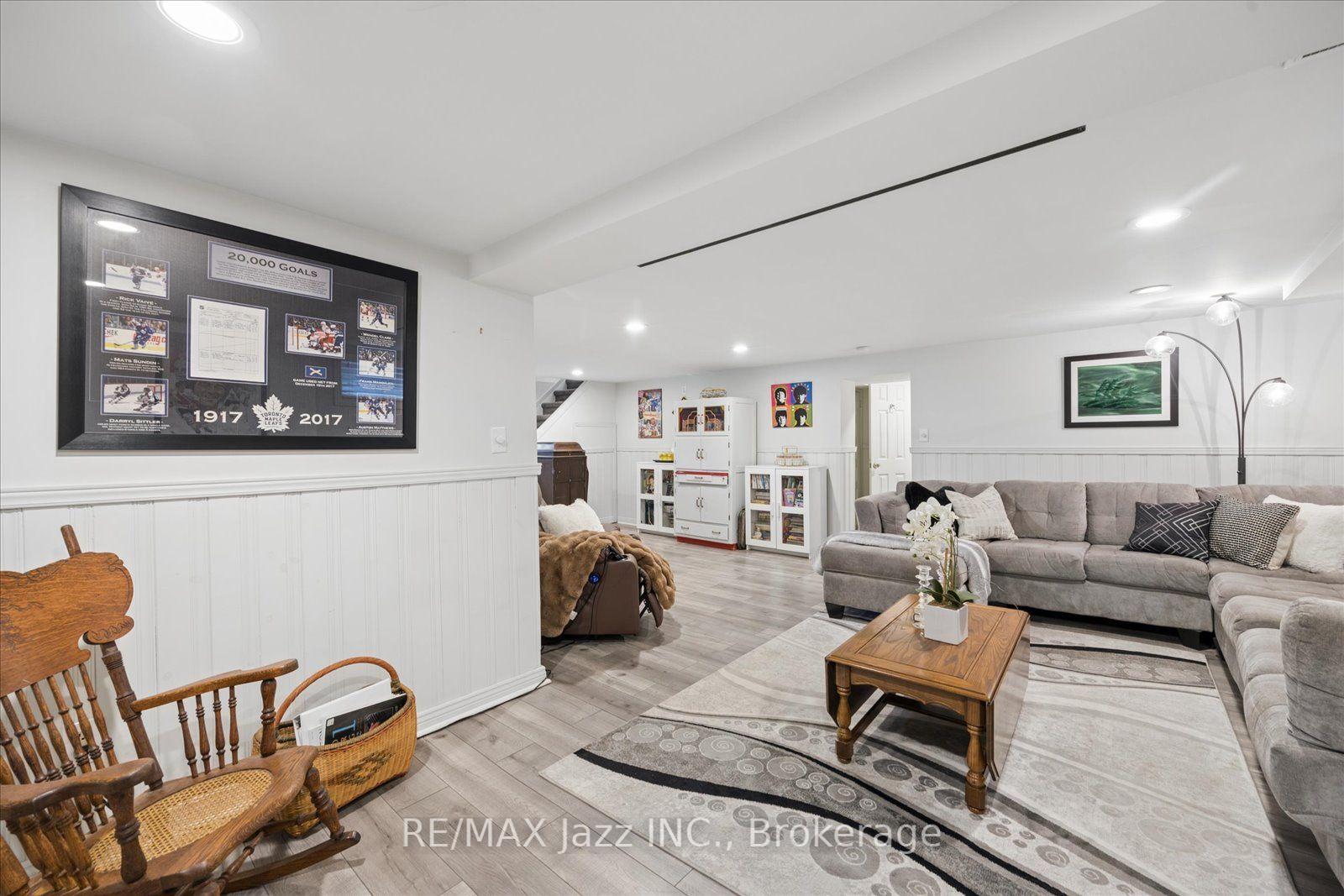 Photo 37 of 425 Masson Street, Oshawa, O'Neill — HOMEH
