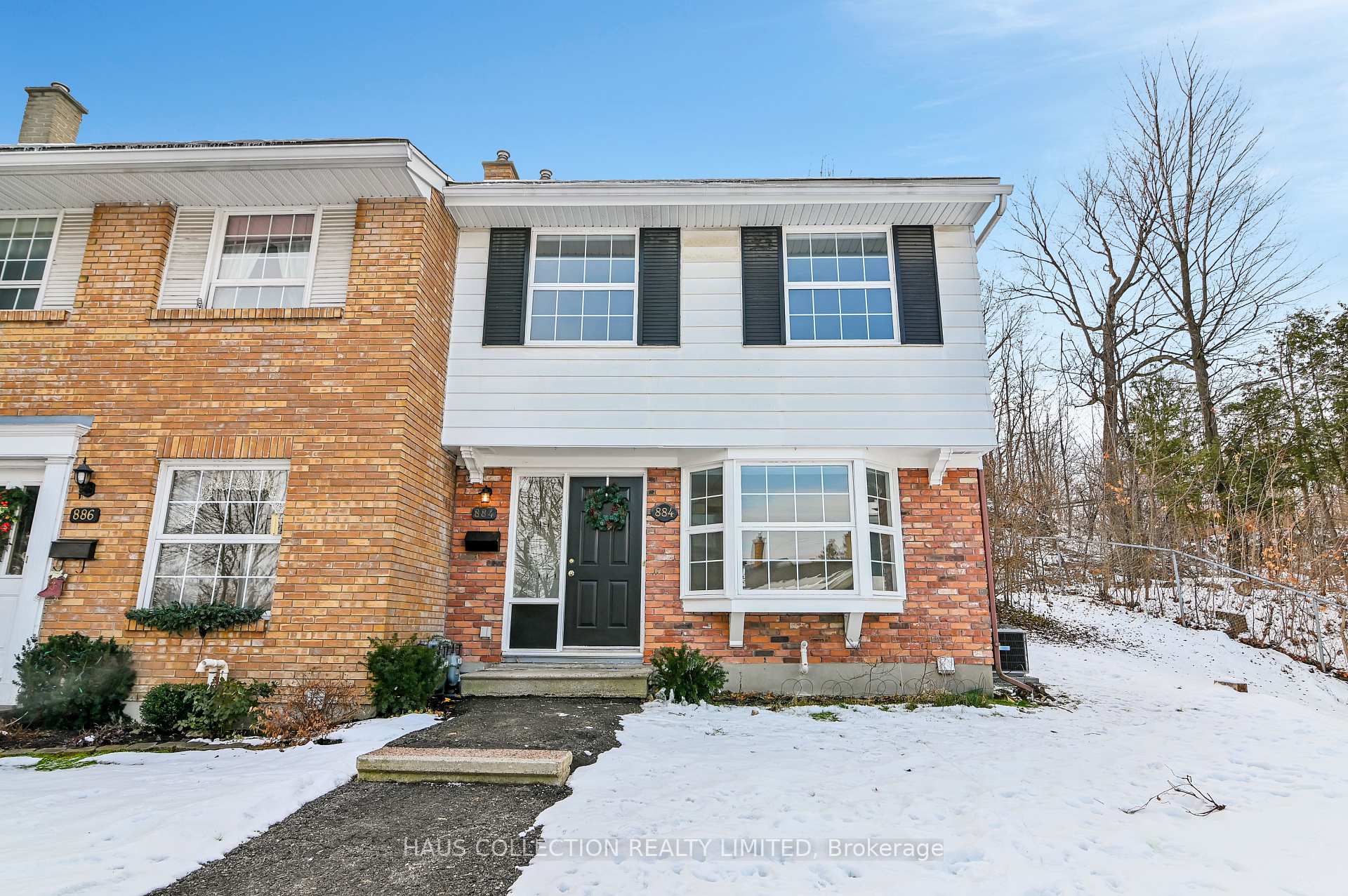 Photo 2 of 884 Walkley Road, Ottawa, Riverside Park South — HOMEH