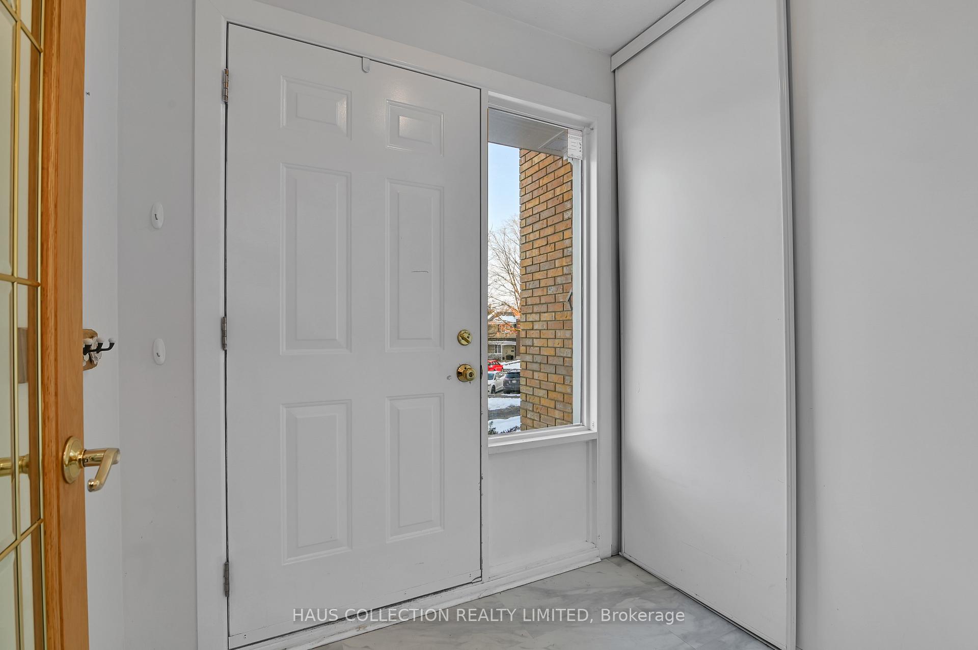 Photo 4 of 884 Walkley Road, Ottawa, Riverside Park South — HOMEH