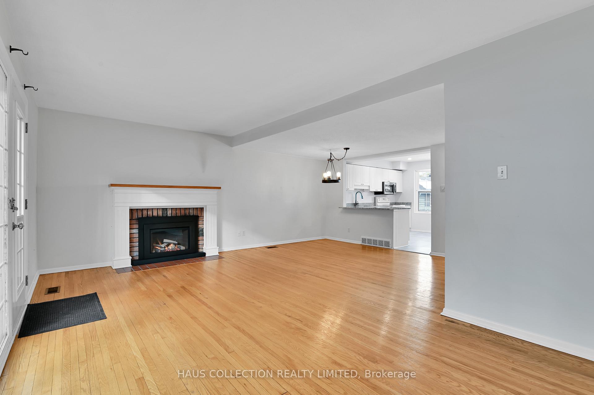 Photo 9 of 884 Walkley Road, Ottawa, Riverside Park South — HOMEH
