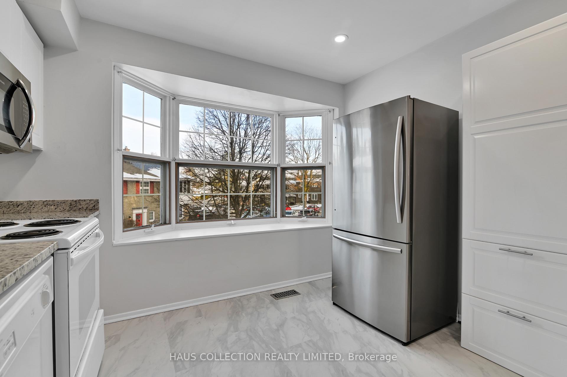 Photo 11 of 884 Walkley Road, Ottawa, Riverside Park South — HOMEH