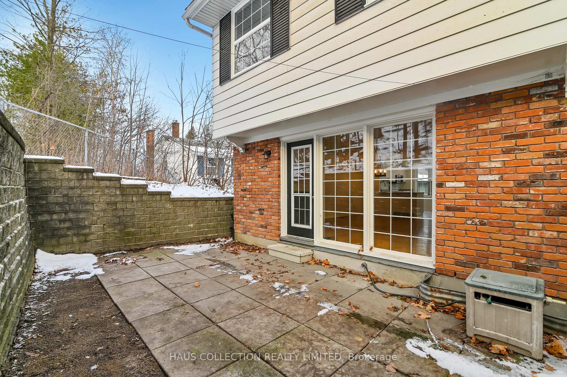 Photo 18 of 884 Walkley Road, Ottawa, Riverside Park South — HOMEH