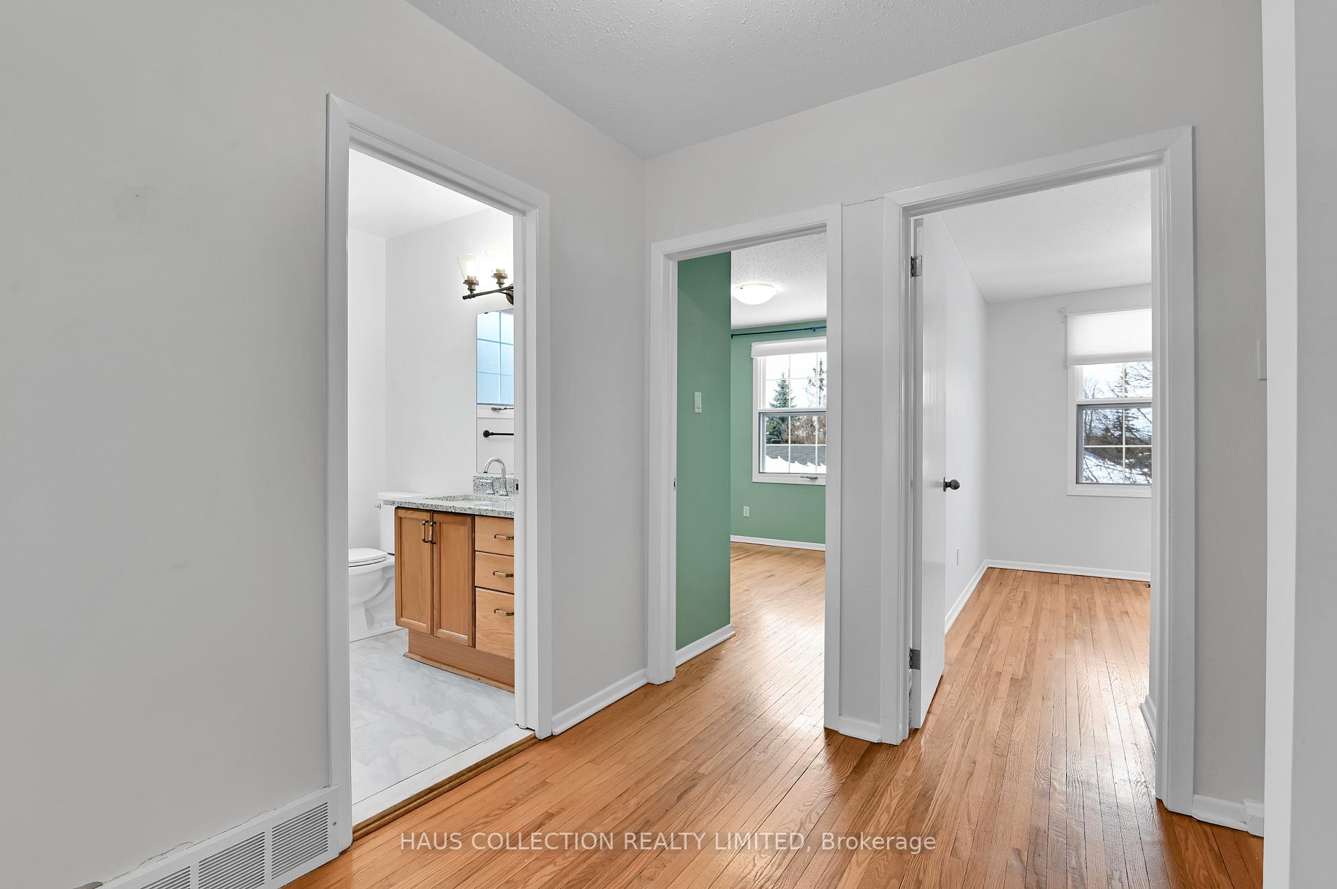 Photo 22 of 884 Walkley Road, Ottawa, Riverside Park South — HOMEH
