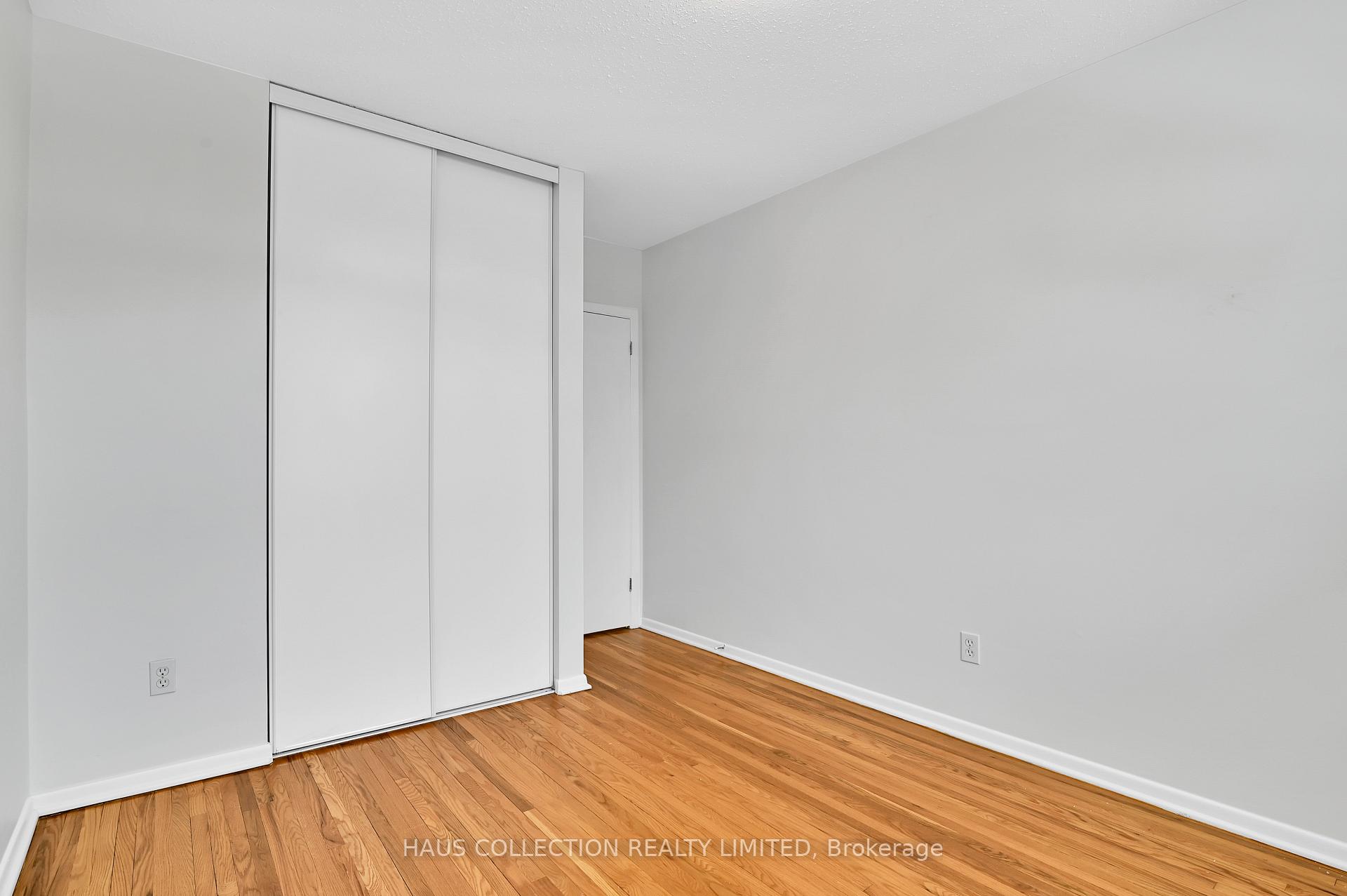 Photo 24 of 884 Walkley Road, Ottawa, Riverside Park South — HOMEH