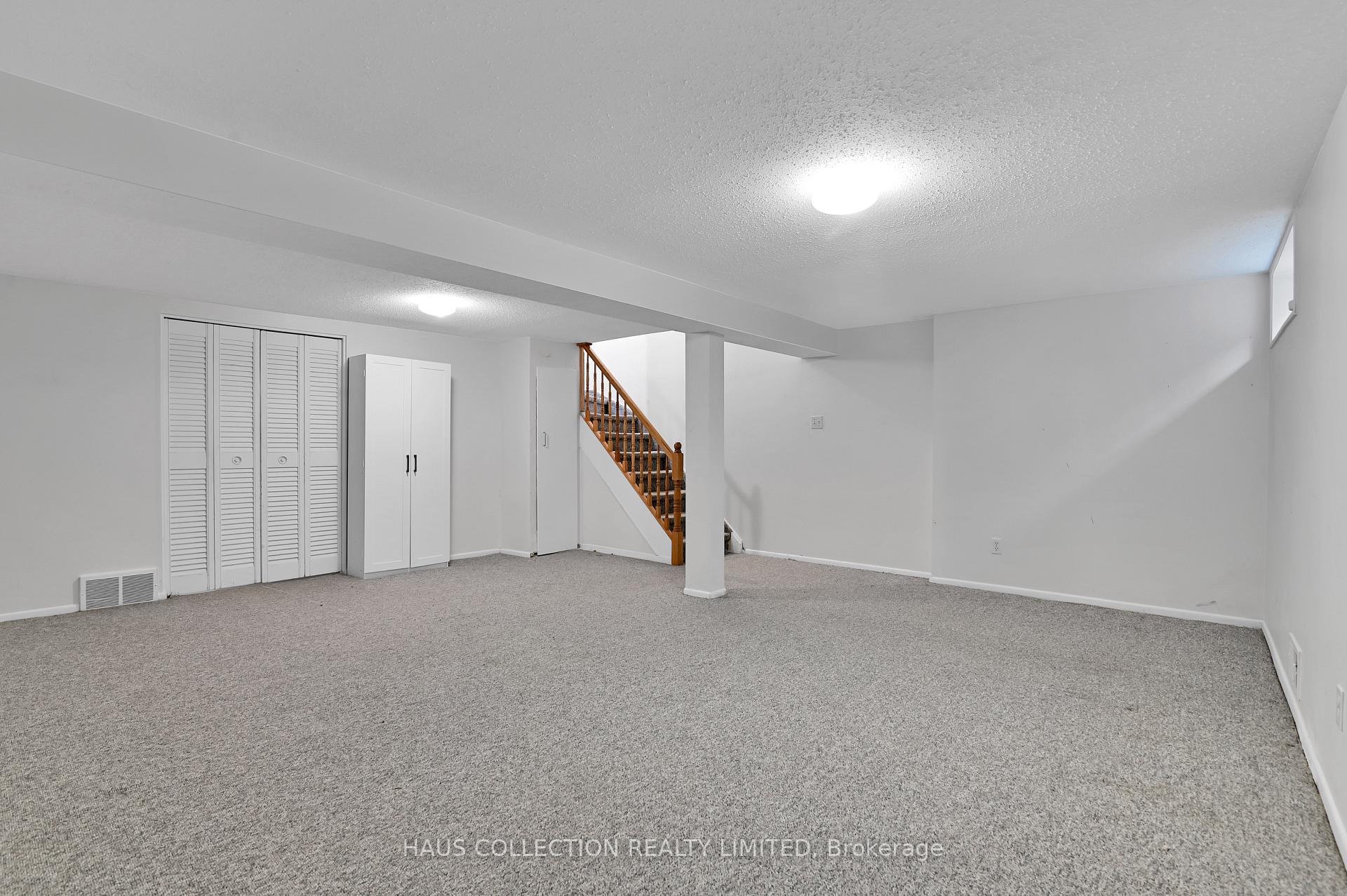 Photo 34 of 884 Walkley Road, Ottawa, Riverside Park South — HOMEH