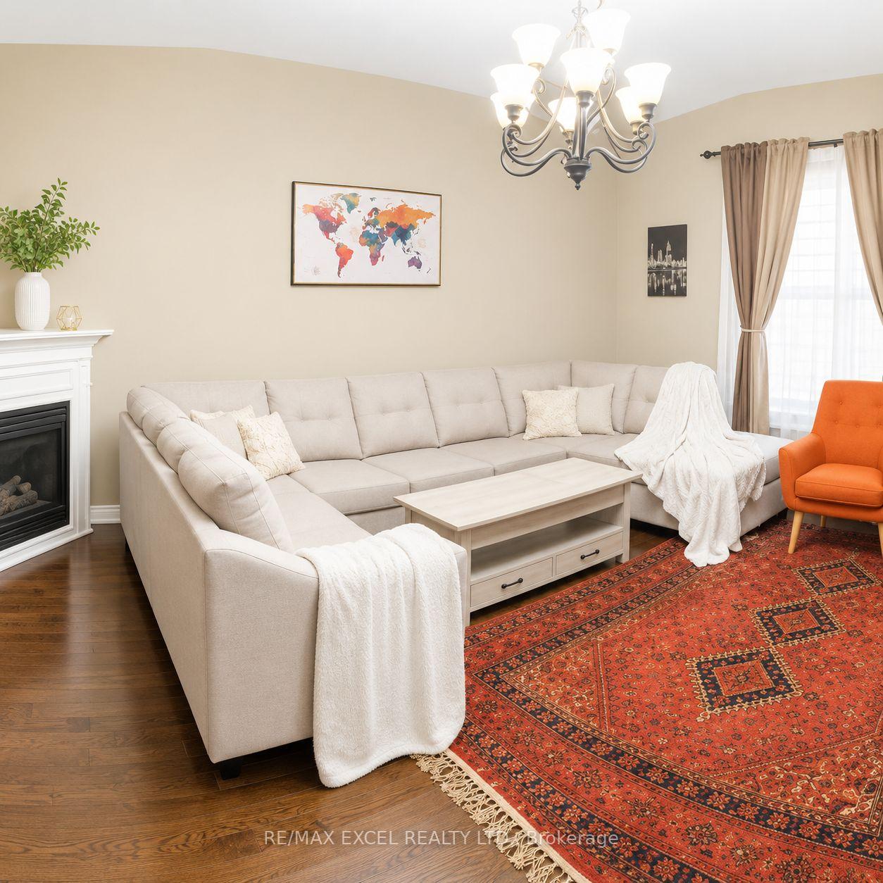 Photo 15 of 44 Matthew Boyd Crescent, Newmarket, Woodland Hill — HOMEH