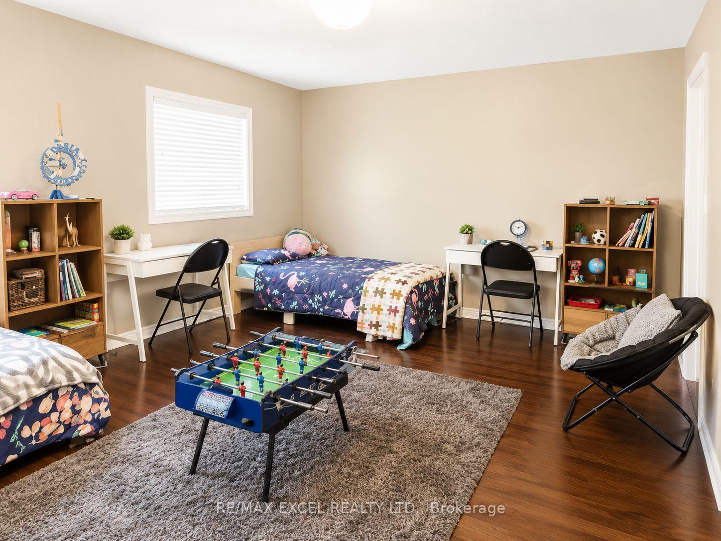 Photo 17 of 44 Matthew Boyd Crescent, Newmarket, Woodland Hill — HOMEH