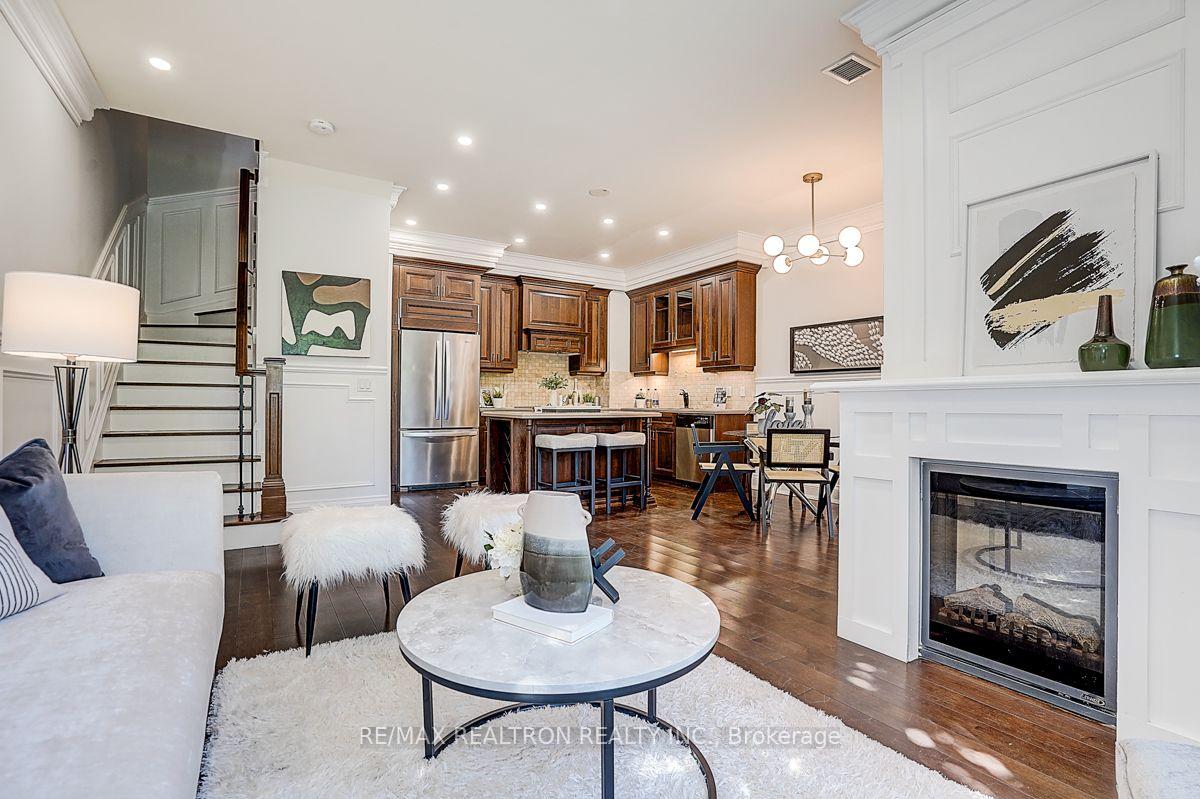 Photo 9 of 274 Duplex Avenue, North York, Newtonbrook West — HOMEH