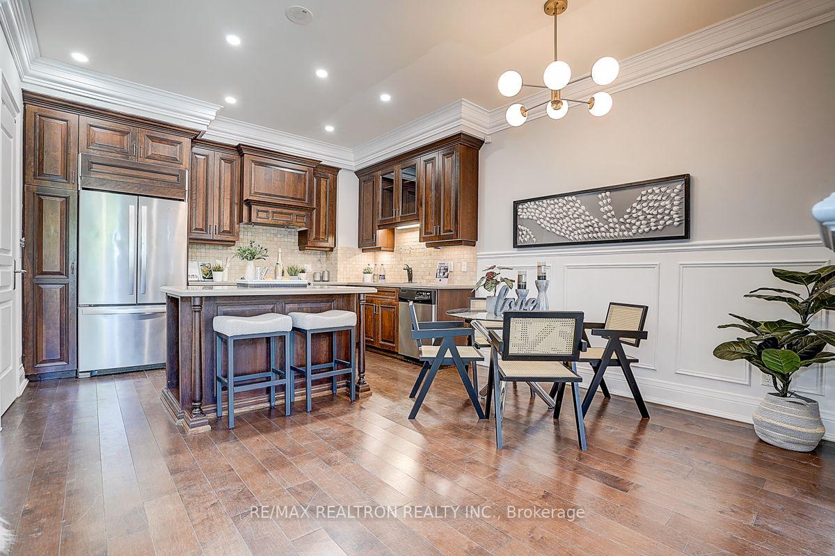 Photo 10 of 274 Duplex Avenue, North York, Newtonbrook West — HOMEH