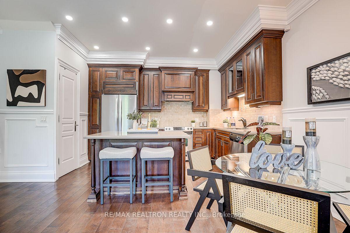 Photo 11 of 274 Duplex Avenue, North York, Newtonbrook West — HOMEH