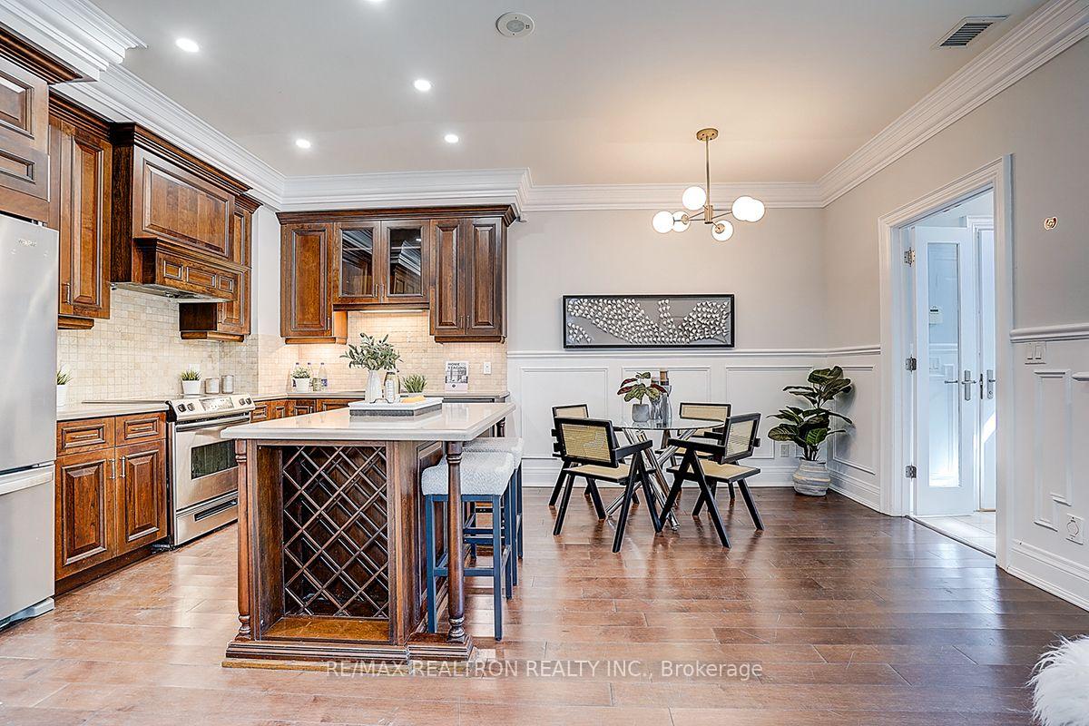 Photo 13 of 274 Duplex Avenue, North York, Newtonbrook West — HOMEH