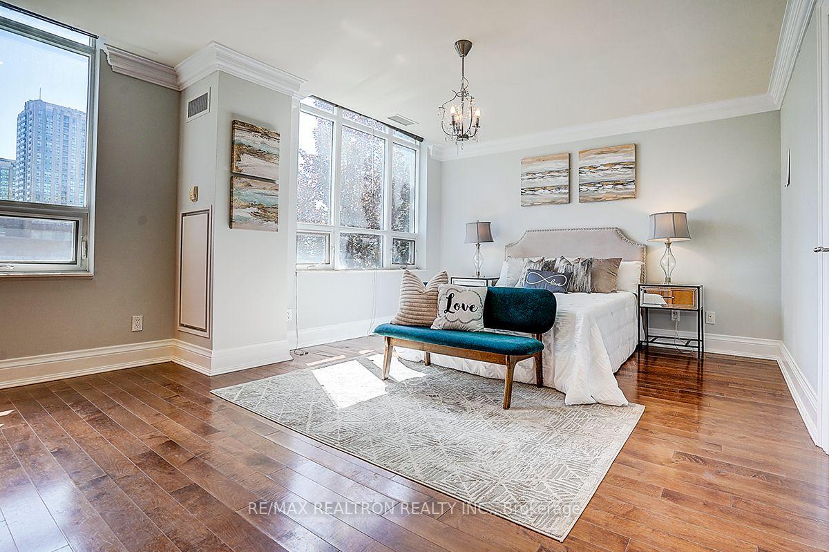 Photo 31 of 274 Duplex Avenue, North York, Newtonbrook West — HOMEH