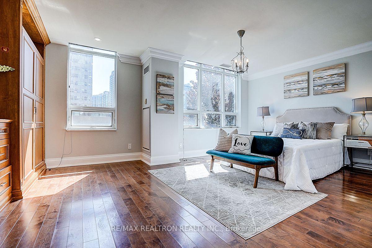 Photo 34 of 274 Duplex Avenue, North York, Newtonbrook West — HOMEH