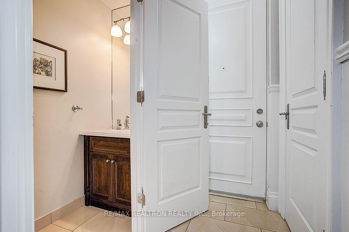 Photo 42 of 274 Duplex Avenue, North York, Newtonbrook West — HOMEH