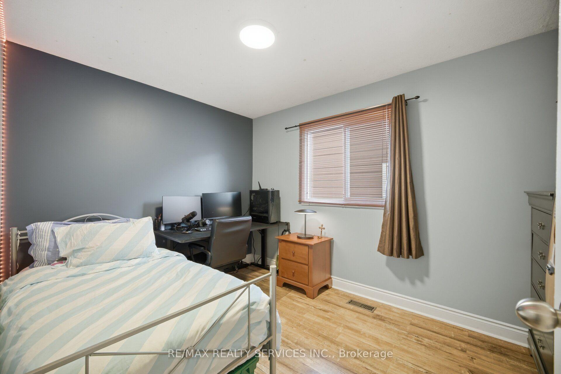 Photo 26 of 152 Weybridge Trail, Brampton, Madoc — HOMEH