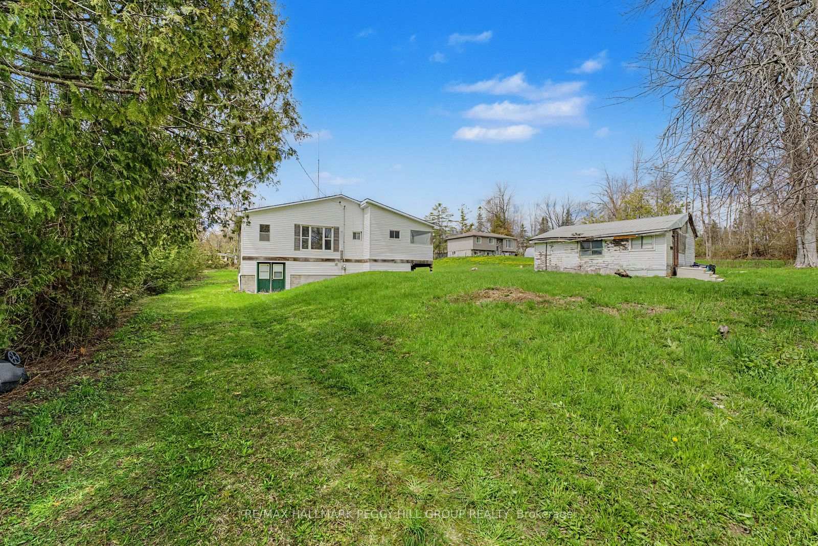 Photo 4 of 3958 Parkside Drive, Ramara, Rural Ramara — HOMEH