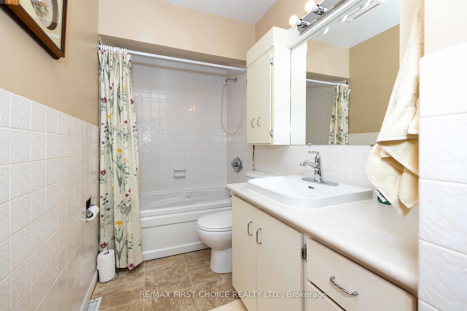 Photo 20 of 935 Crawford Place, Thunder Bay, Westfort — HOMEH